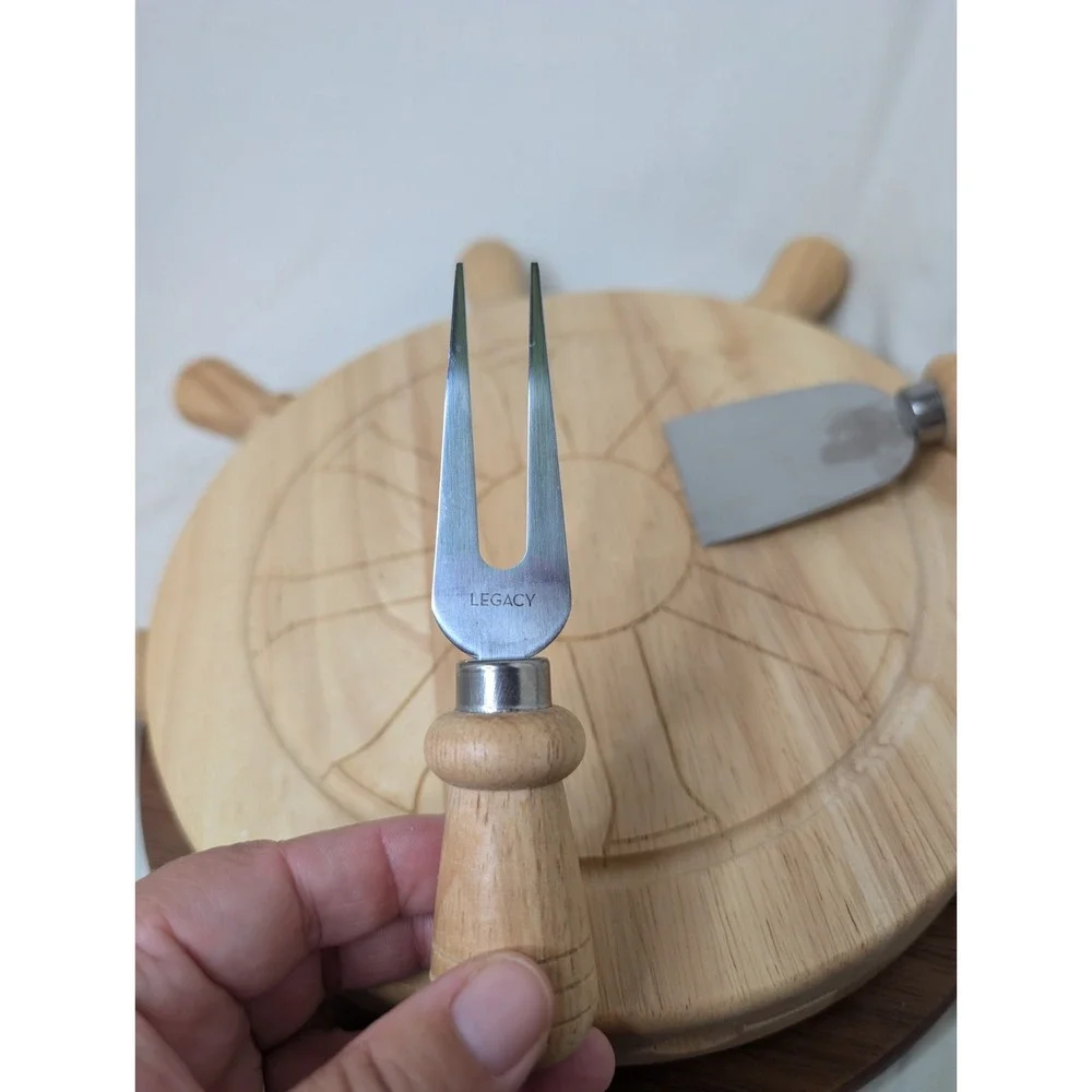 Legacy by‎ Picnic Time Wheel (Cheese Board, Cheese Knife, Cheese Knife Spreader)
